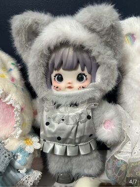 Nommi Forest Kingdom - curly tail kitty 🐾